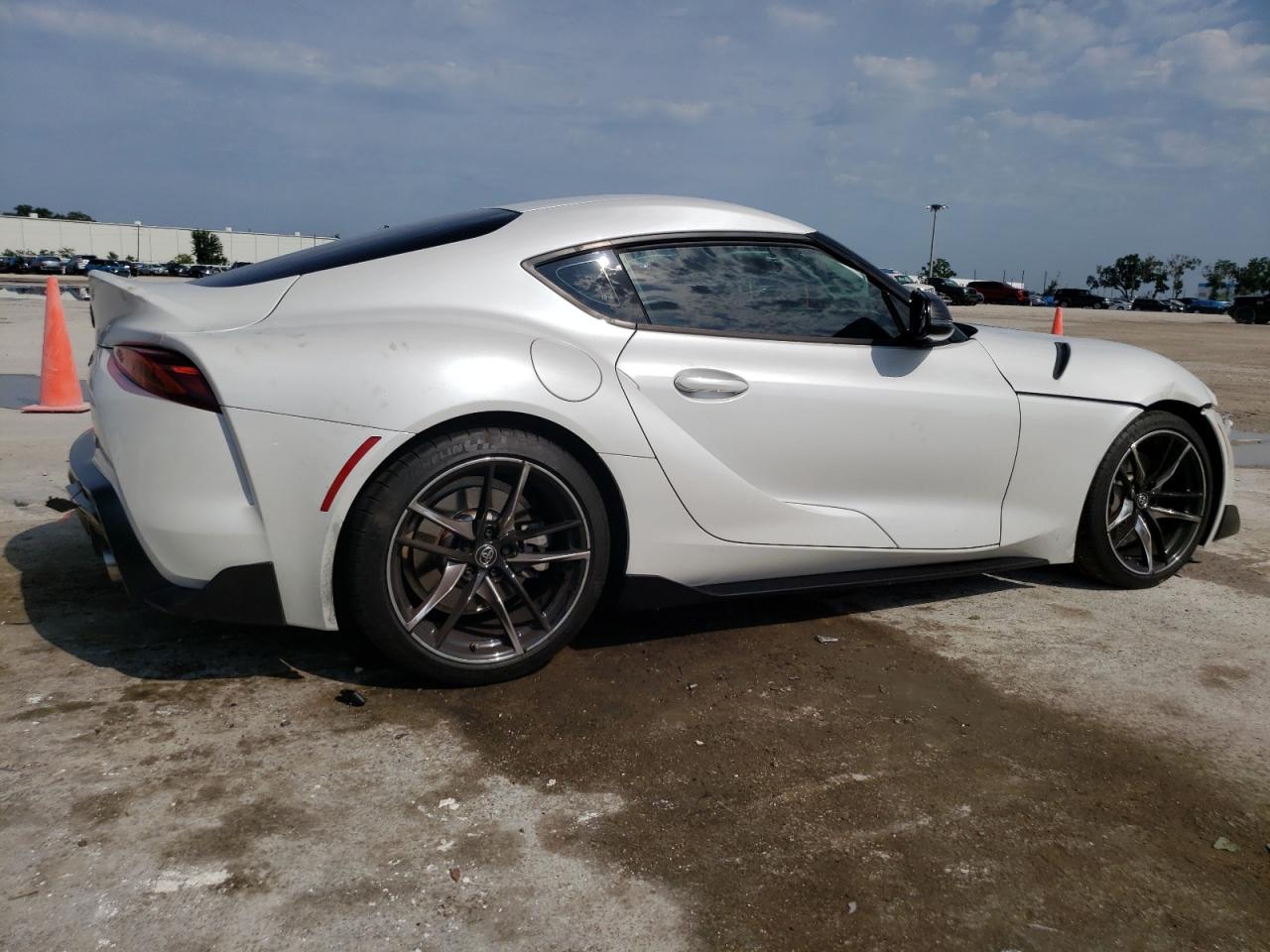 Photo 2 VIN: WZ1DB0C02NW052646 - TOYOTA SUPRA 