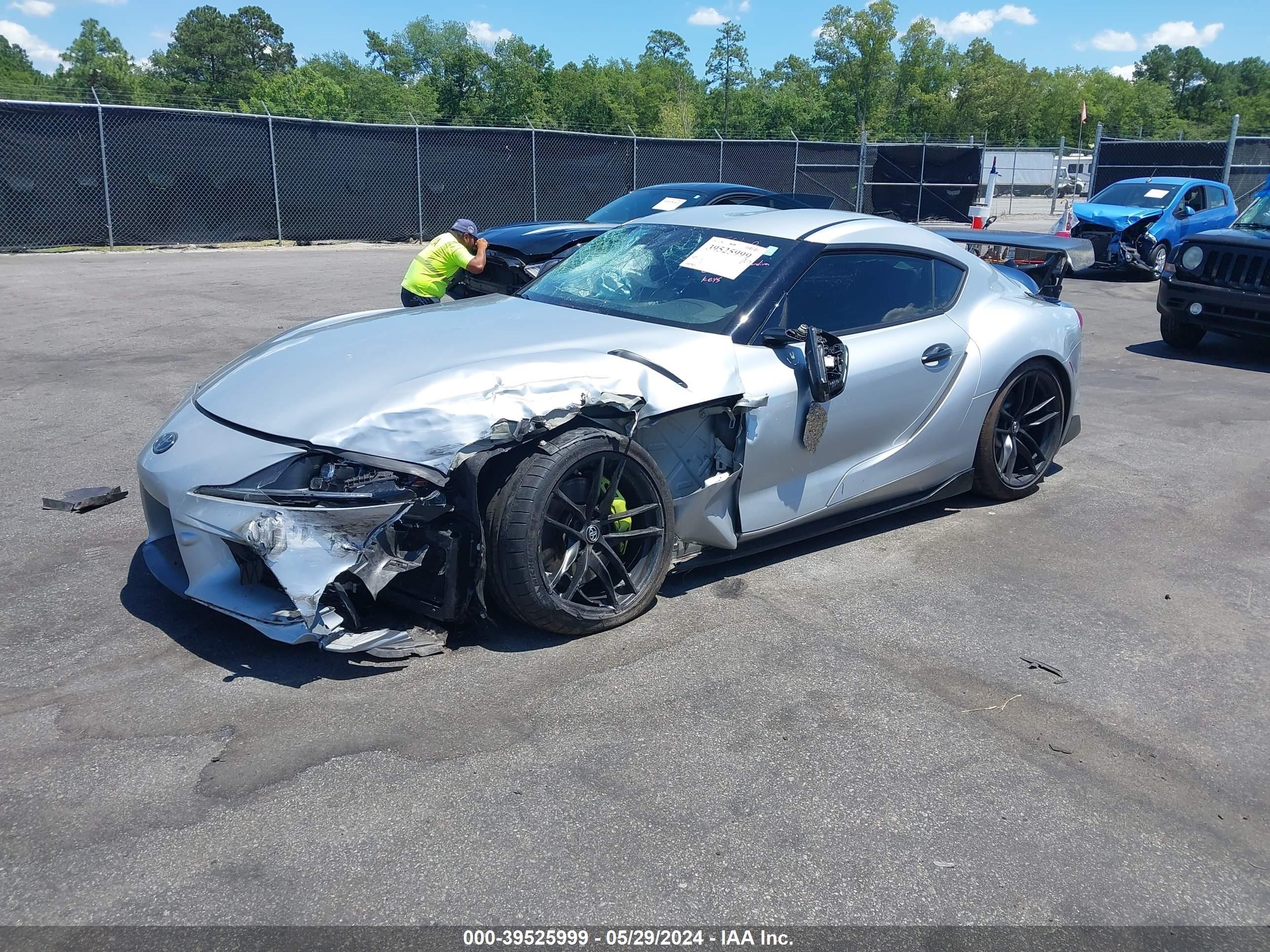 Photo 1 VIN: WZ1DB0C09MW038435 - TOYOTA SUPRA 