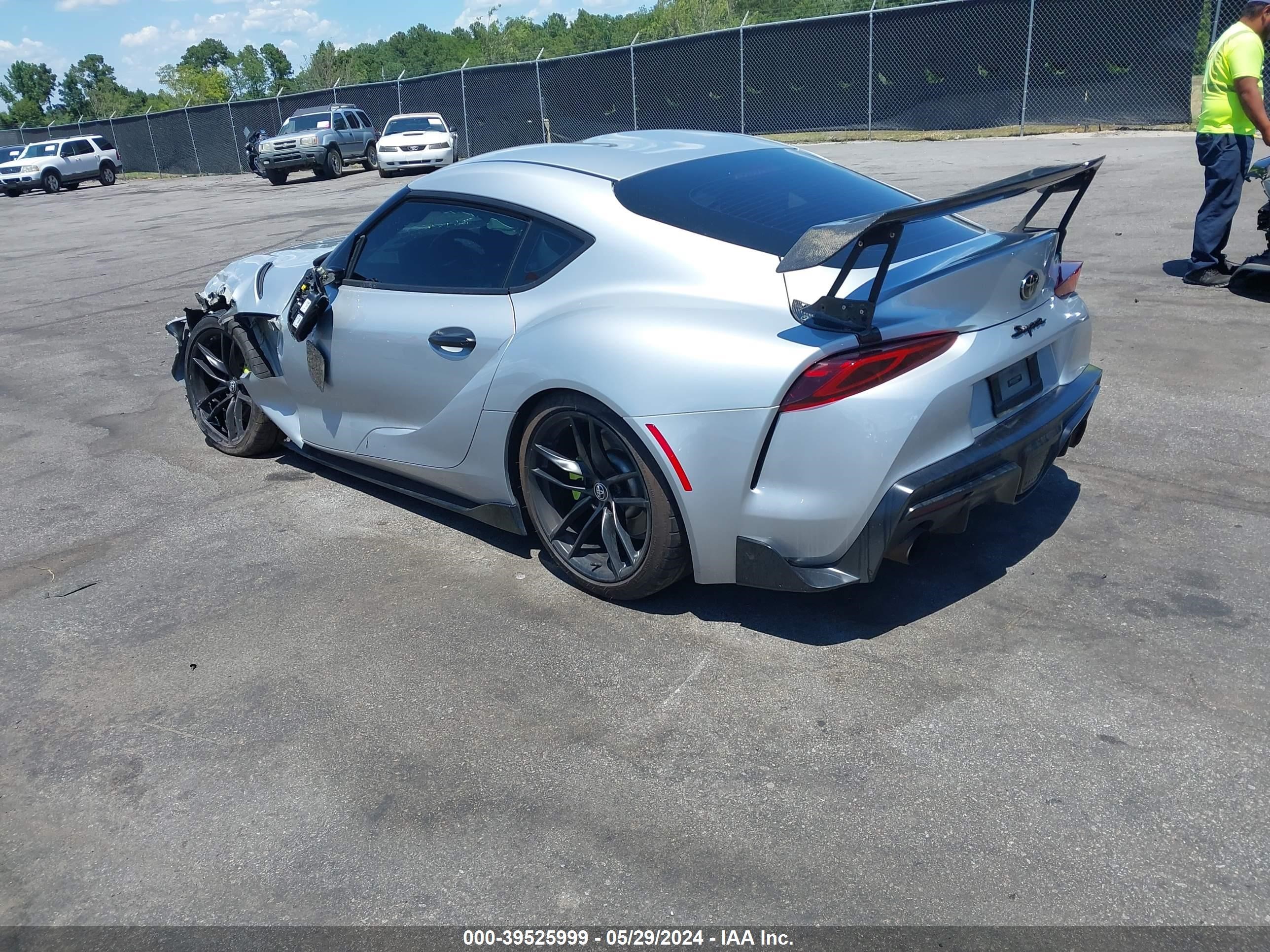 Photo 2 VIN: WZ1DB0C09MW038435 - TOYOTA SUPRA 