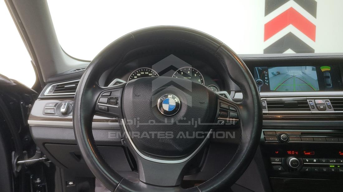 Photo 10 VIN: X4XKB41170C932408 - BMW 740 