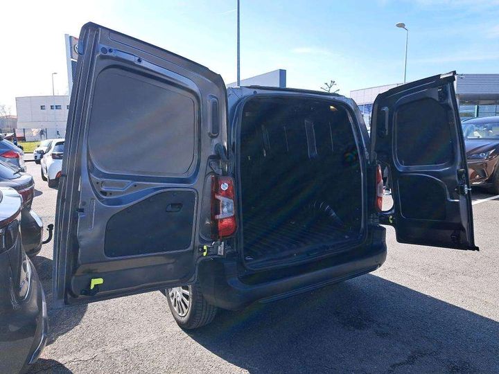 Photo 13 VIN: YAREFYHYCGJ950745 - TOYOTA PROACE CITY 