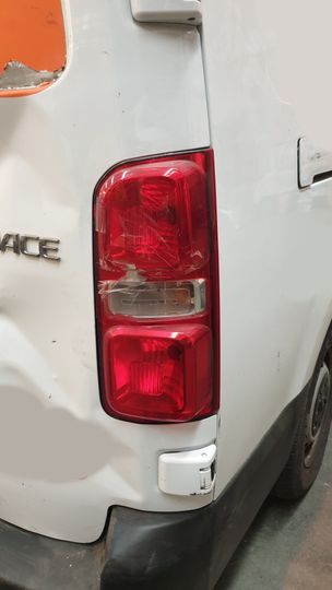 Photo 24 VIN: YARVBBHVBGZ098142 - TOYOTA PROACE 