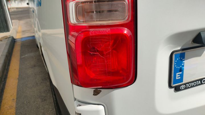 Photo 6 VIN: YARVBBHVBGZ113570 - TOYOTA PROACE 