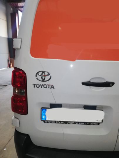 Photo 2 VIN: YARVBBHVBGZ119030 - TOYOTA PROACE 