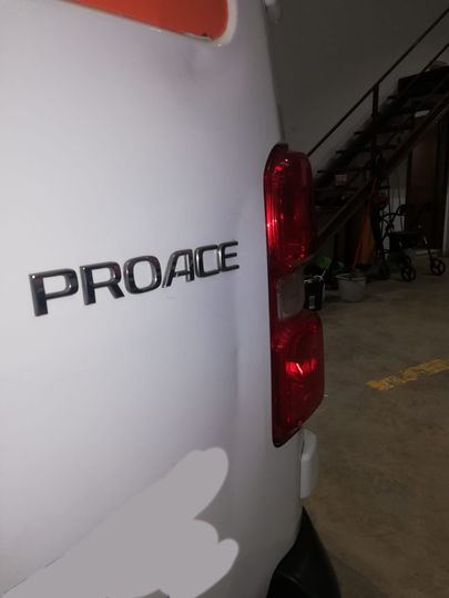 Photo 9 VIN: YARVBBHVBGZ119030 - TOYOTA PROACE 