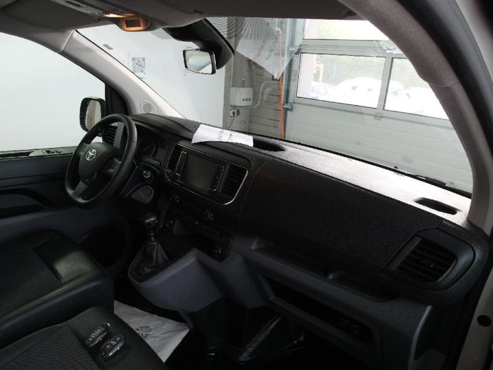 Photo 2 VIN: YARVBBHXHGZ124817 - TOYOTA PROACE 