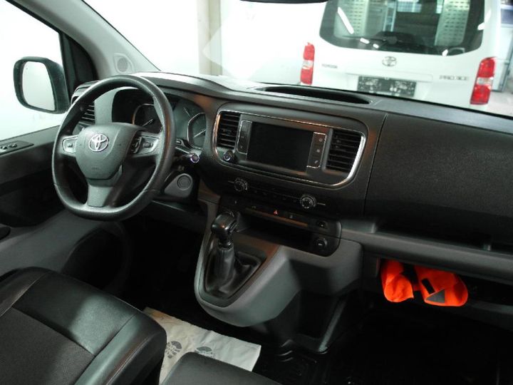 Photo 3 VIN: YARVBBHXHGZ131488 - TOYOTA PROACE 