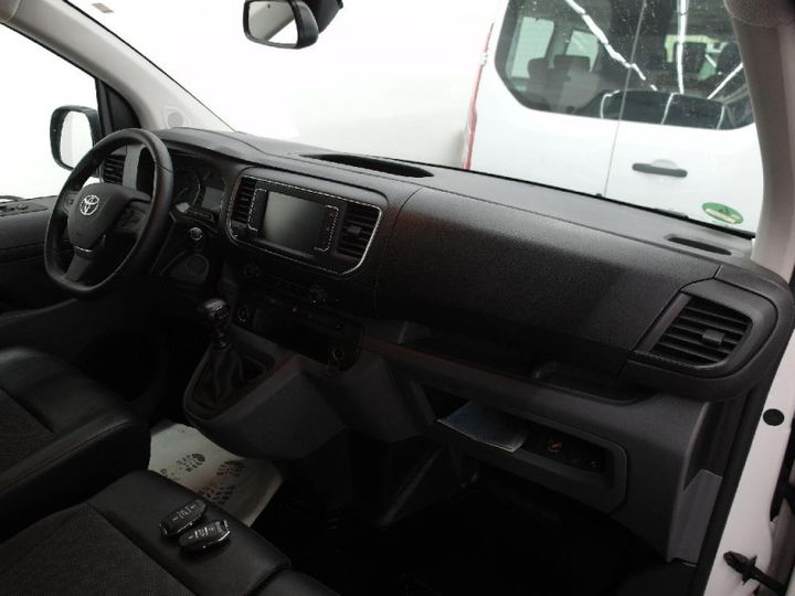 Photo 2 VIN: YARVBBHXHGZ134036 - TOYOTA PROACE 