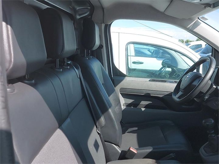 Photo 4 VIN: YARVBYHVKGZ176849 - TOYOTA PROACE 