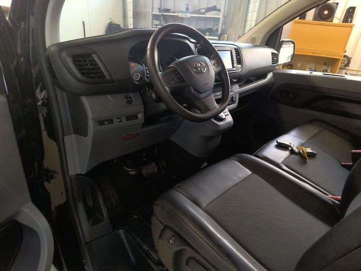 Photo 2 VIN: YARVFAHHWGZ110466 - TOYOTA PROACE VERSO 