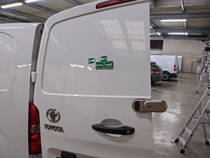 Photo 17 VIN: YARVFAHKHGZ093677 - TOYOTA PROACE 