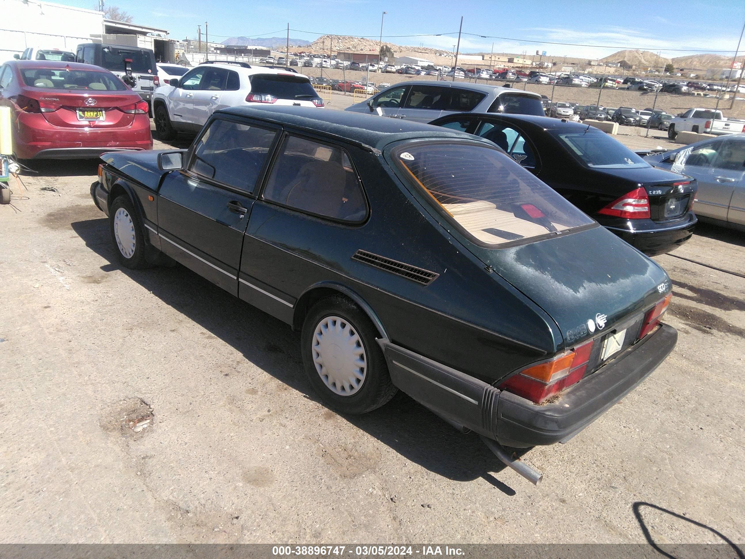 Photo 2 VIN: YS3AK35E0P2019627 - SAAB 900 