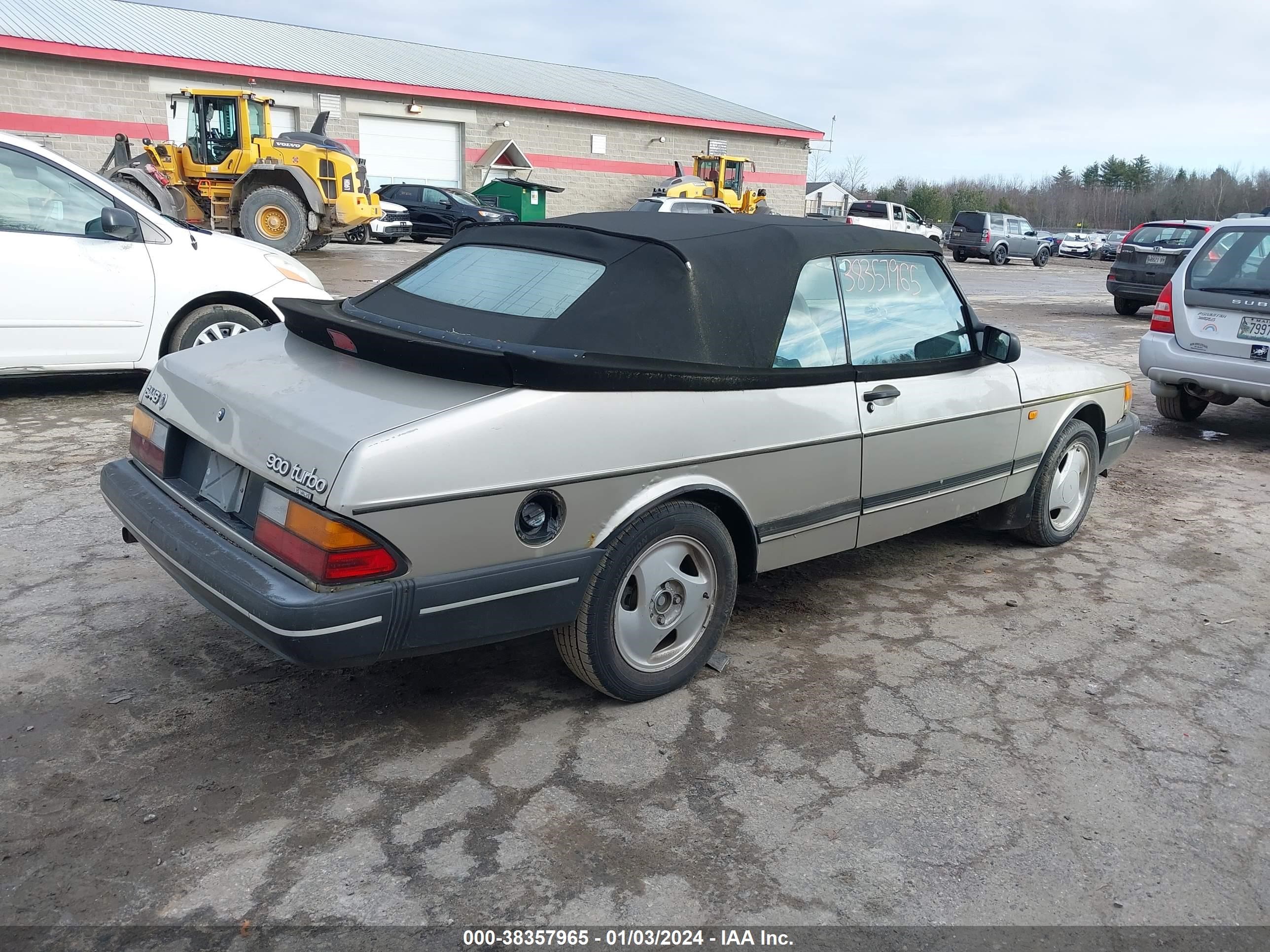 Photo 3 VIN: YS3AL76L1R7003363 - SAAB 900 