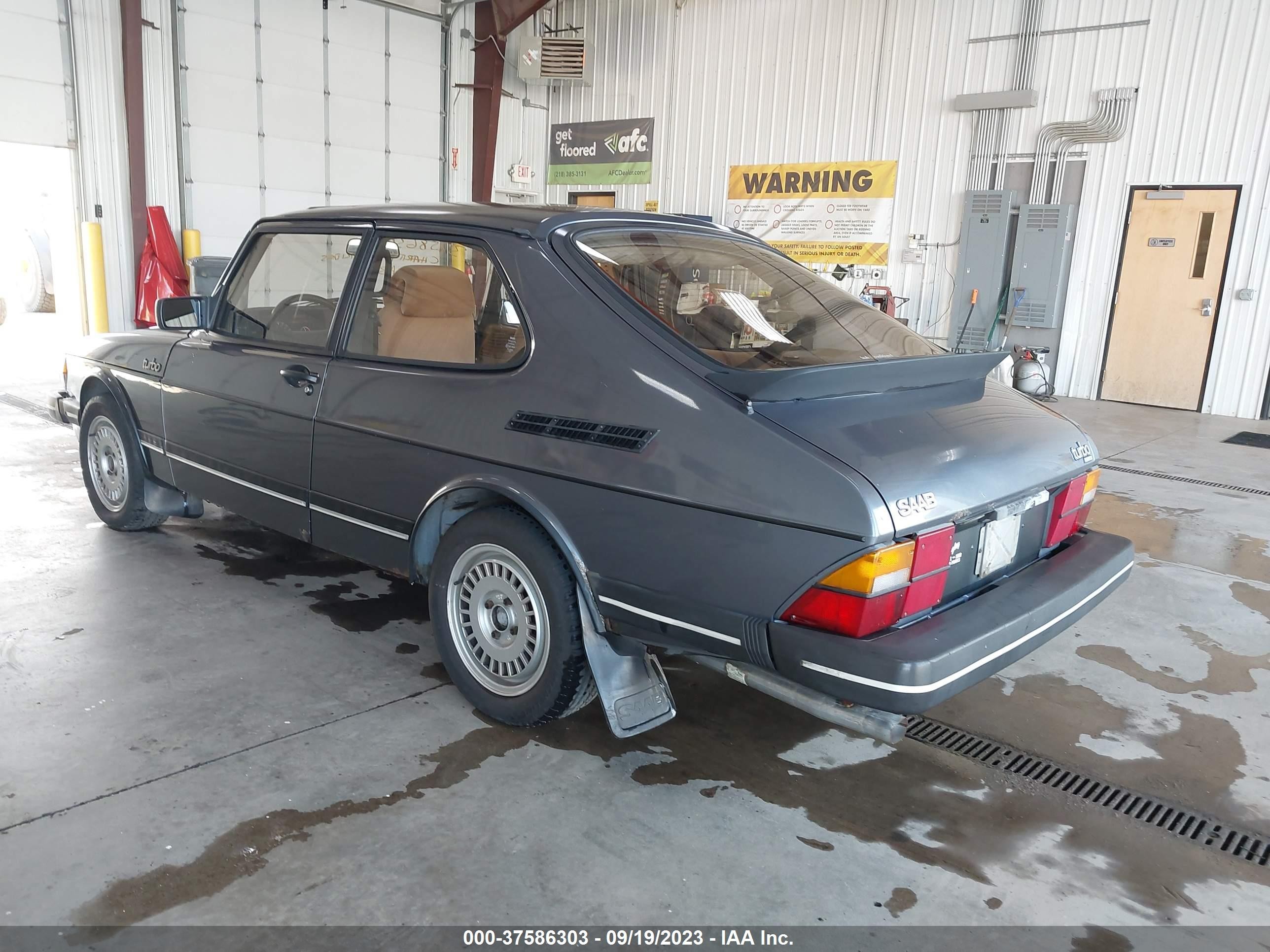 Photo 2 VIN: YS3AT35S5E1009536 - SAAB 900 