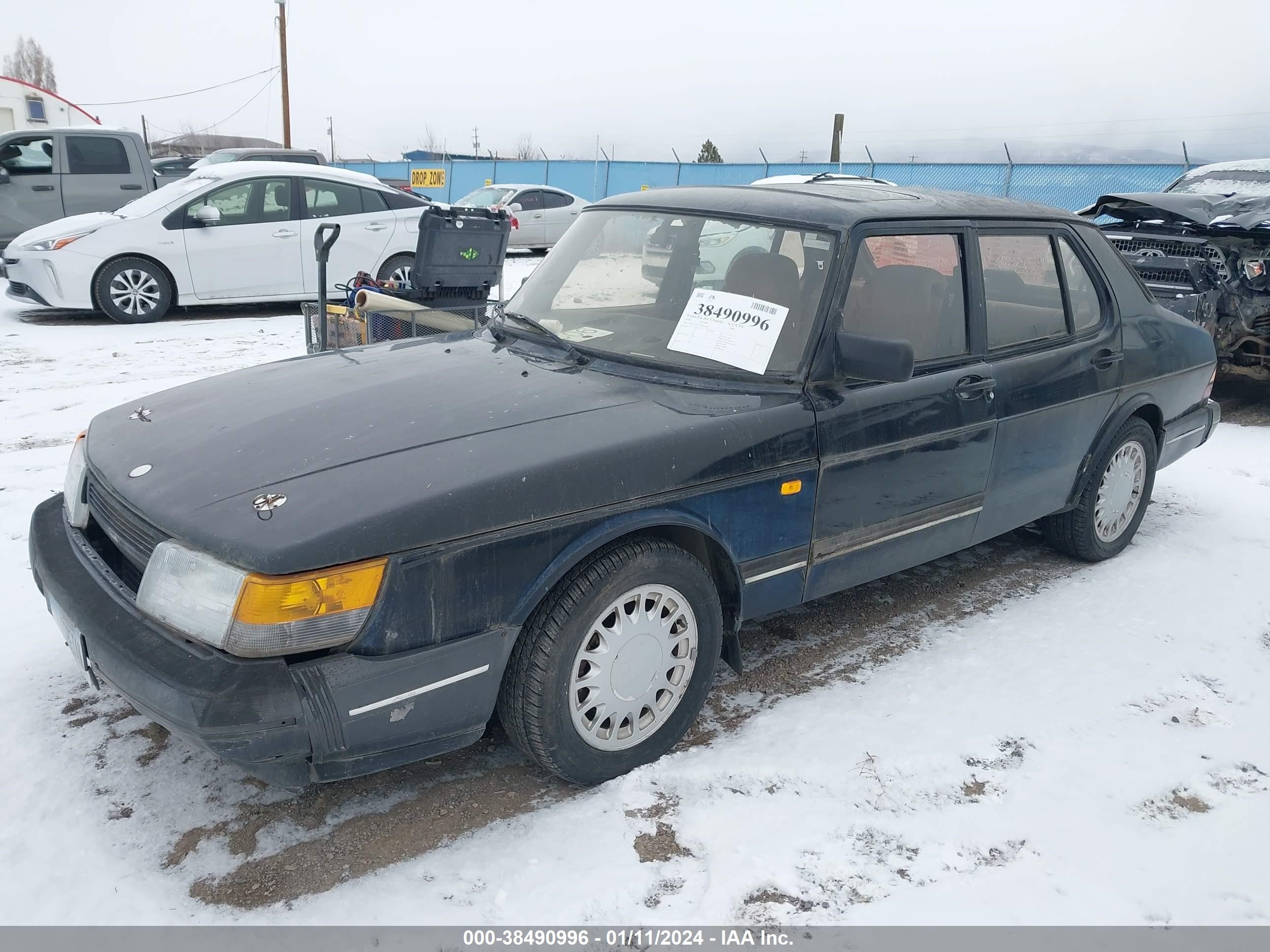 Photo 1 VIN: YS3AT46L1K7000242 - SAAB 900 