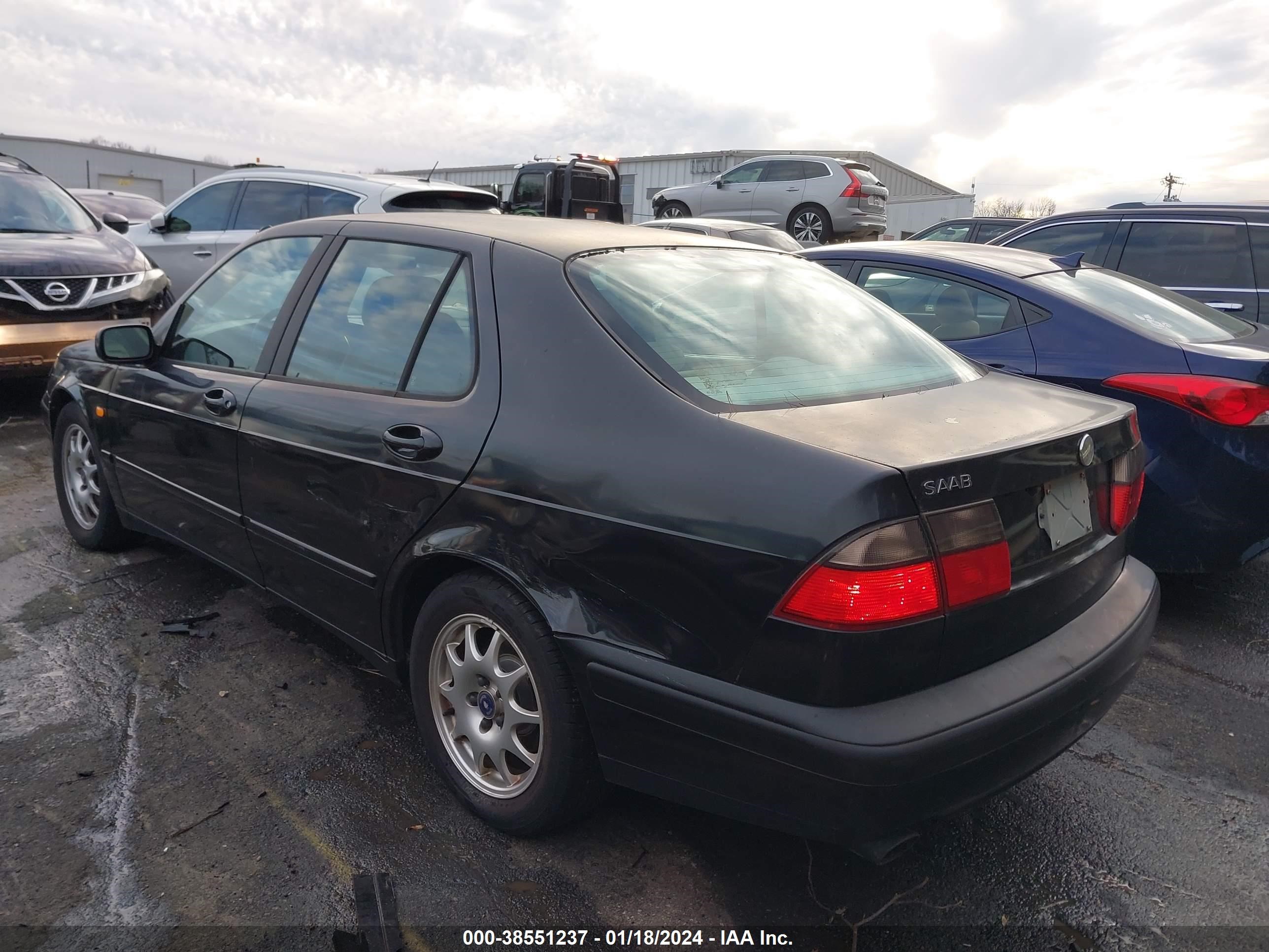 Photo 2 VIN: YS3ED45E1Y3070129 - SAAB 9-5 