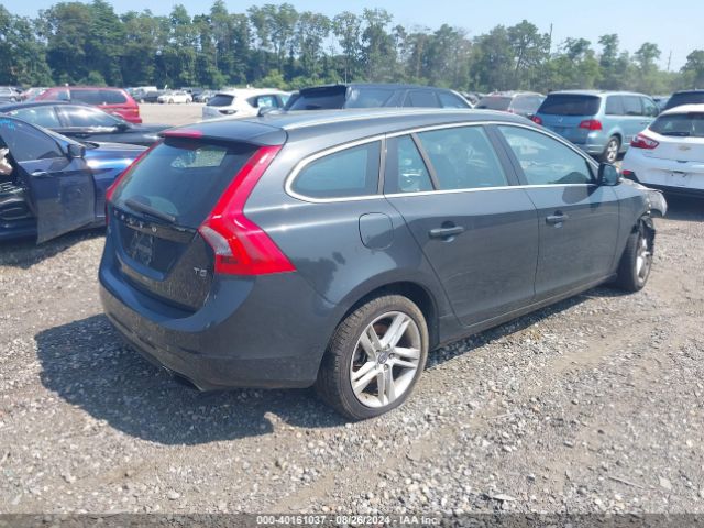 Photo 3 VIN: YV126MEC1F1206880 - VOLVO V60 