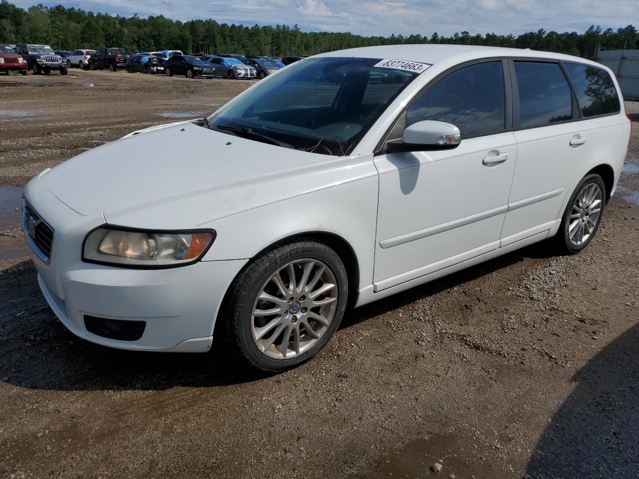 Photo 0 VIN: YV1382MW8A2573129 - VOLVO V50 