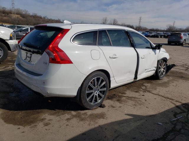 Photo 2 VIN: YV140MEC5F1205970 - VOLVO V60 PREMIE 