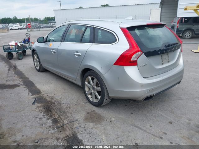 Photo 2 VIN: YV140MEK7H1372051 - VOLVO V60 