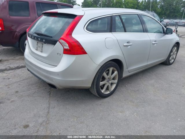 Photo 3 VIN: YV140MEK7H1372051 - VOLVO V60 