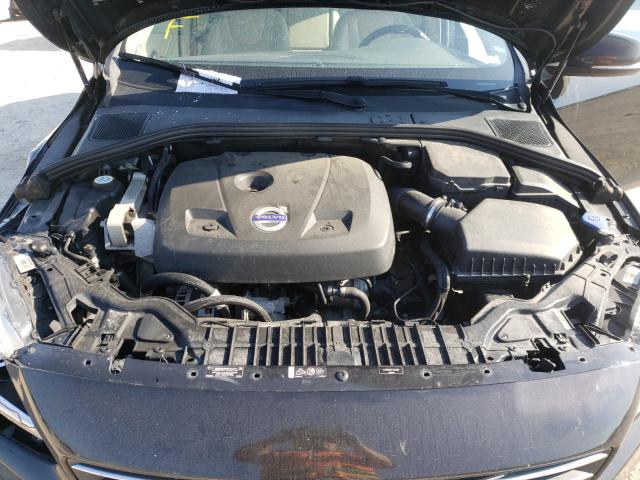 Photo 6 VIN: YV140MEM1F1230390 - VOLVO V60 PLATIN 