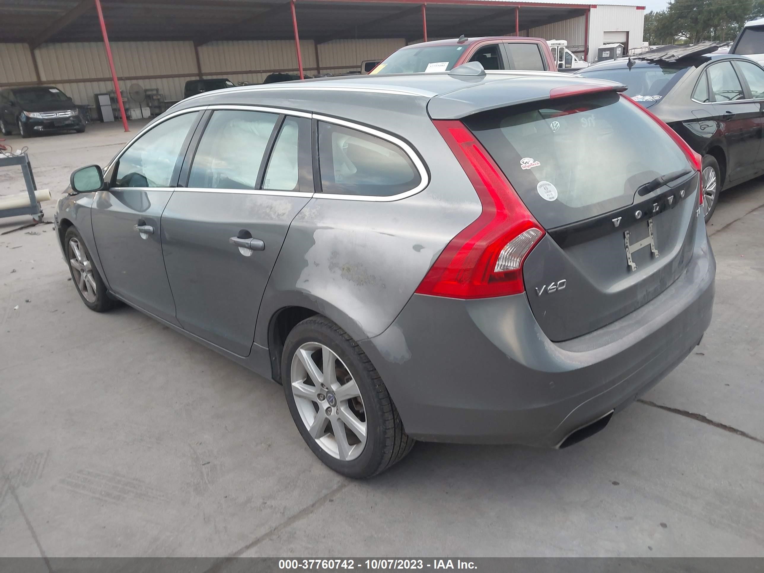 Photo 2 VIN: YV140MEM7H1335129 - VOLVO V60 