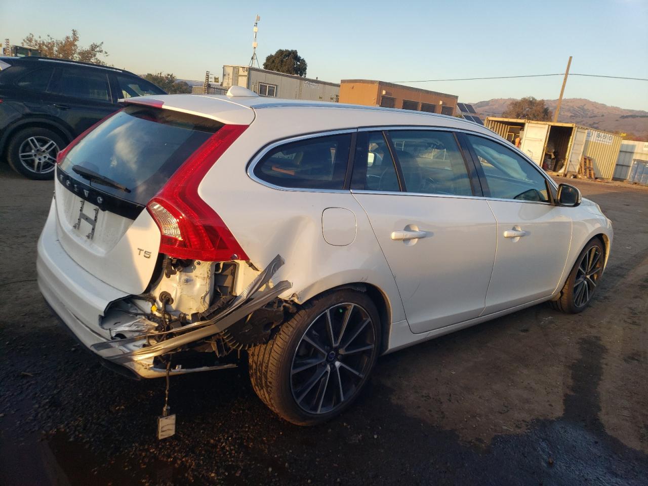 Photo 2 VIN: YV140MEM7H1354781 - VOLVO V60 