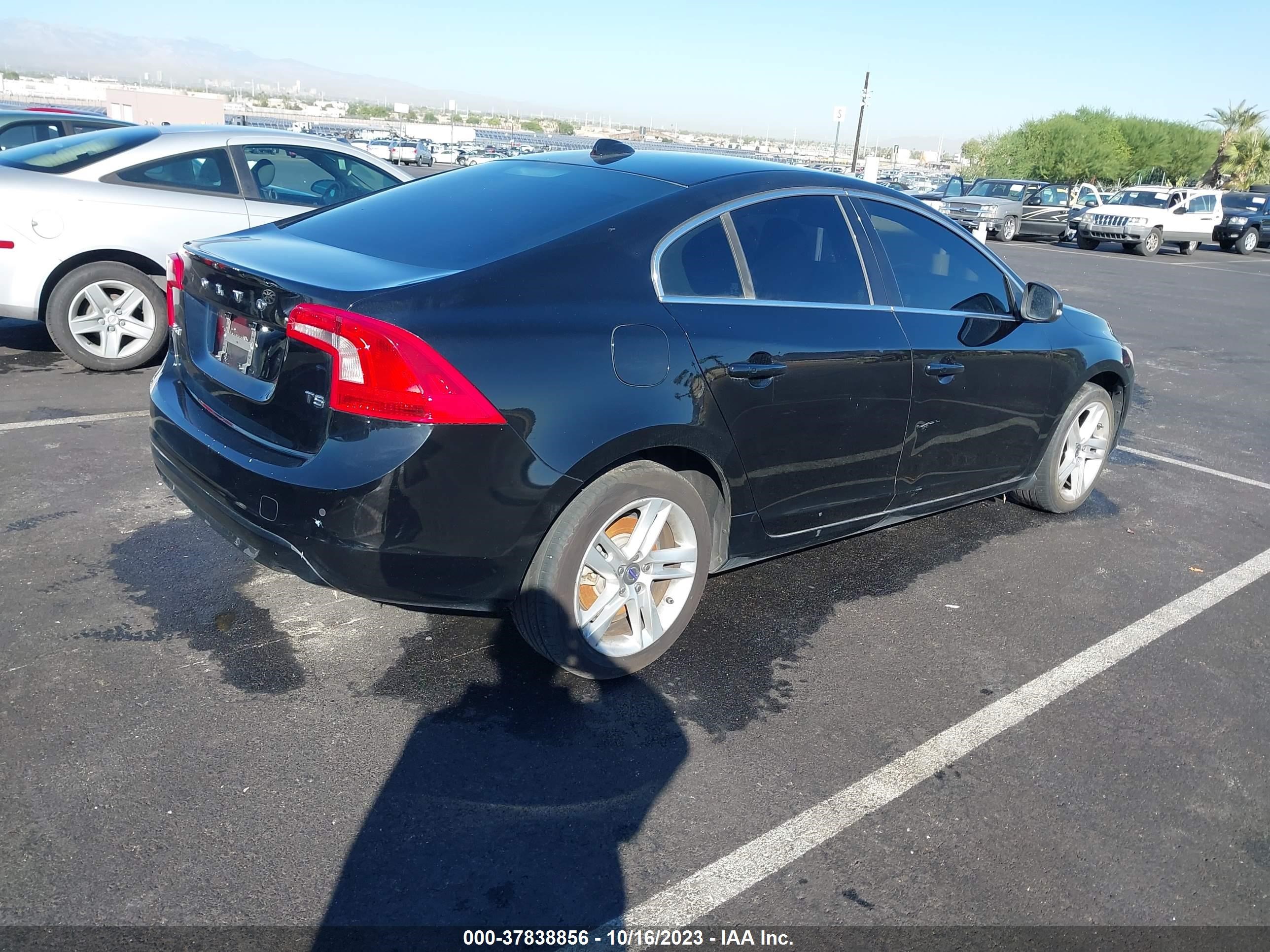 Photo 3 VIN: YV140MFC6F1317983 - VOLVO S60 