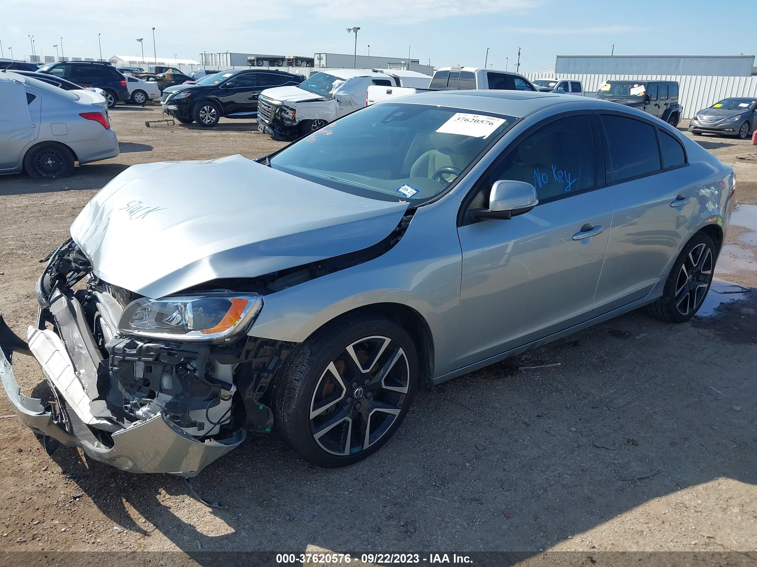 Photo 1 VIN: YV140MTL5J2457756 - VOLVO S60 