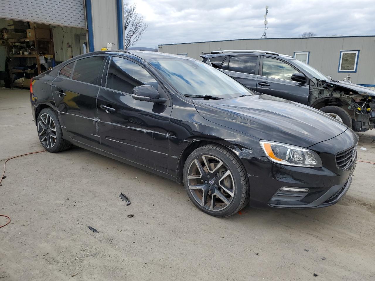 Photo 3 VIN: YV140MTL5J2461418 - VOLVO S60 