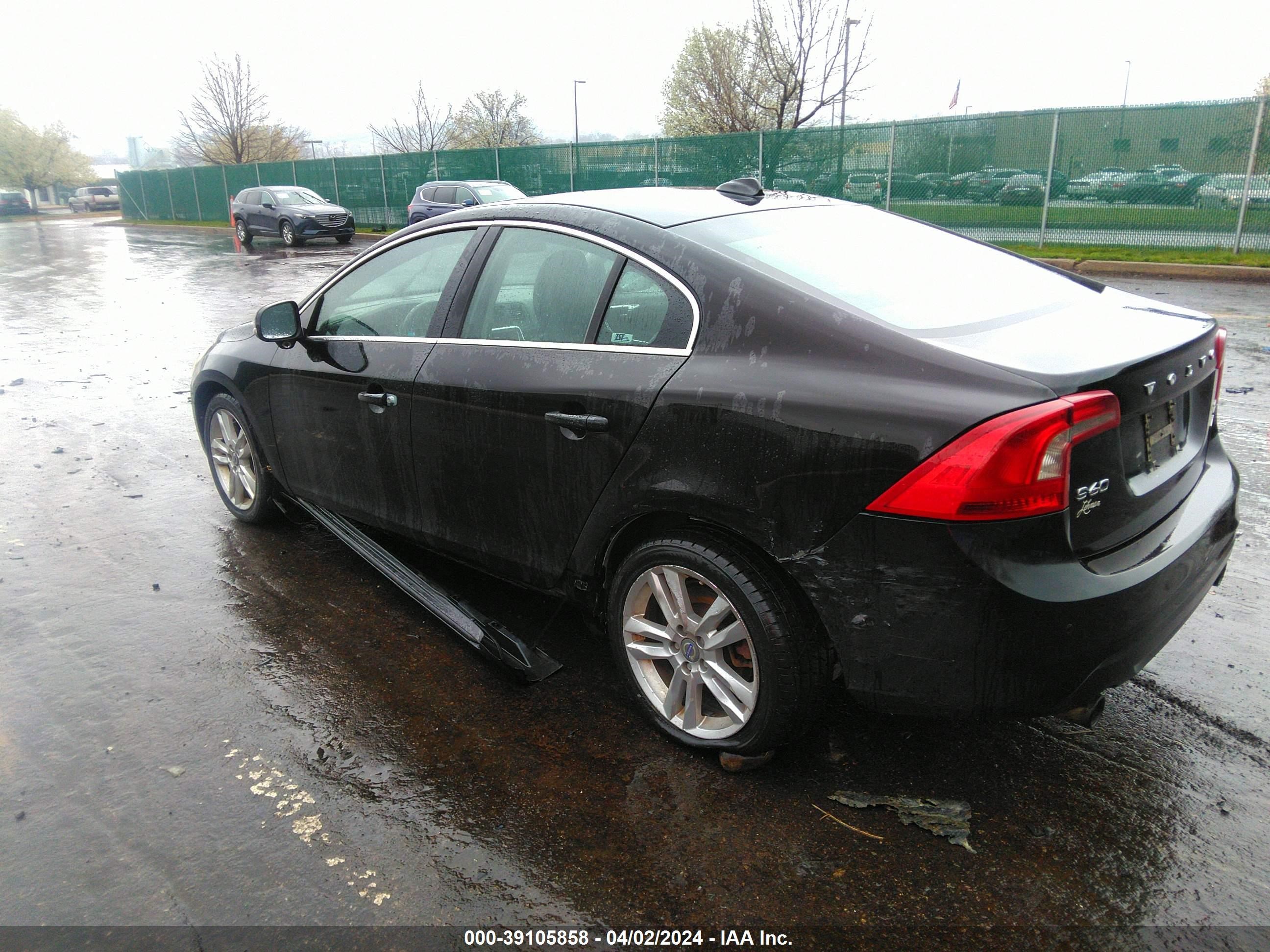 Photo 2 VIN: YV1612FH9D2204574 - VOLVO S60 