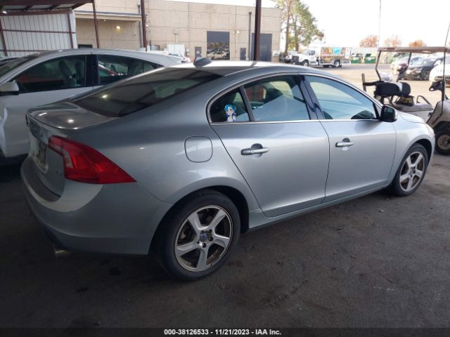 Photo 3 VIN: YV1612FS0D2192388 - VOLVO S60 