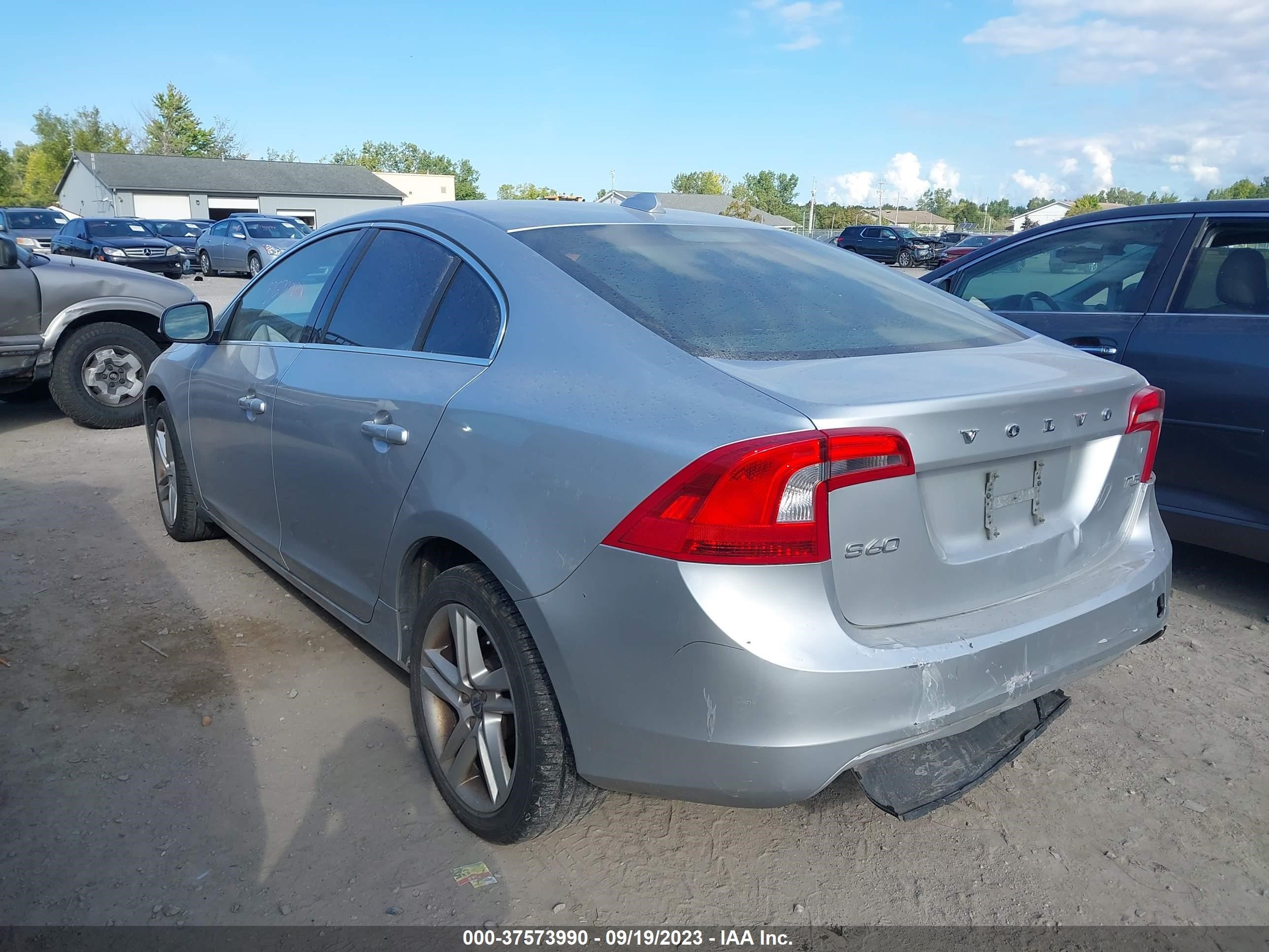 Photo 2 VIN: YV1612FS2E1287381 - VOLVO S60 