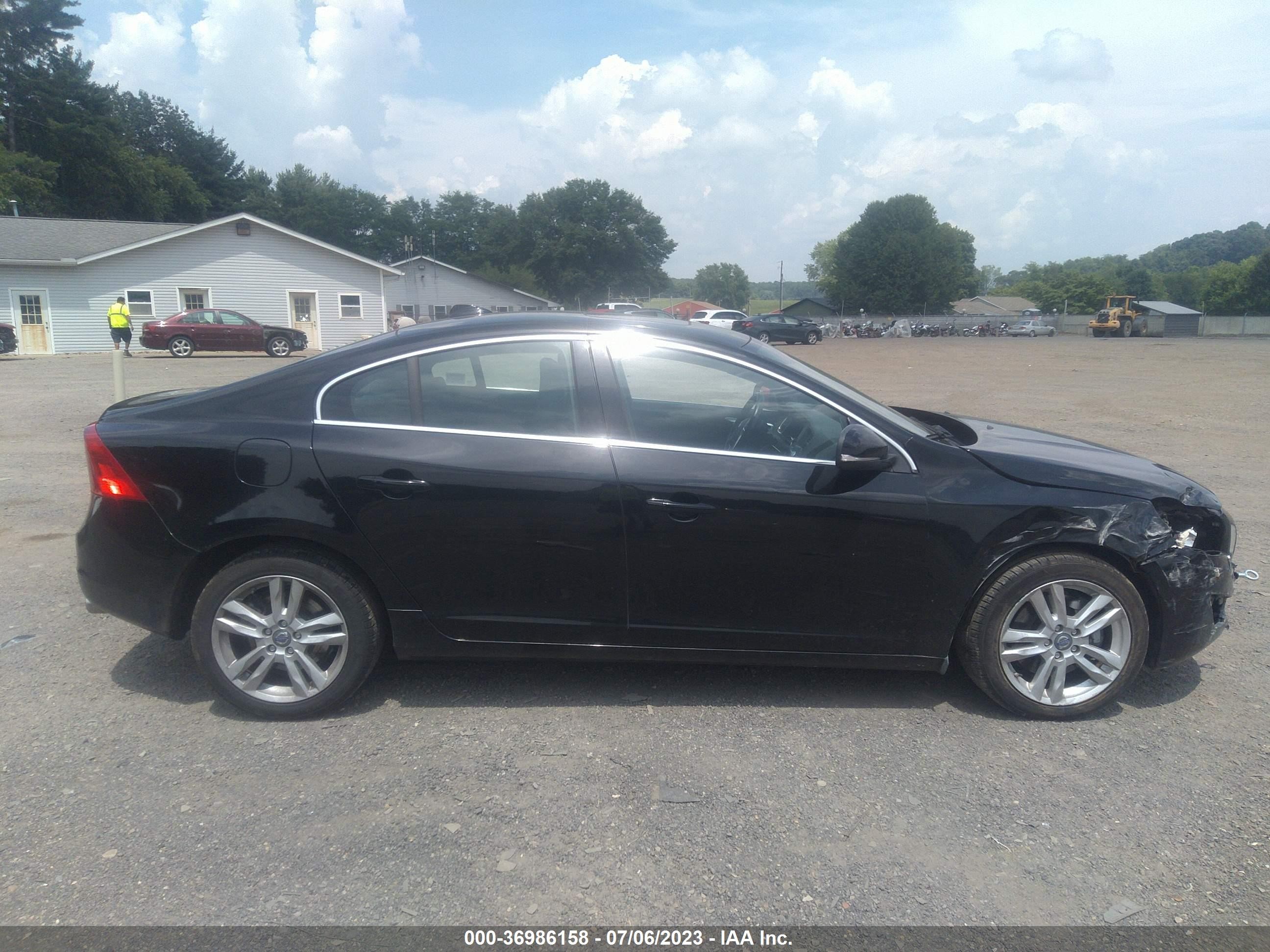 Photo 12 VIN: YV1612FS3D2204615 - VOLVO S60 