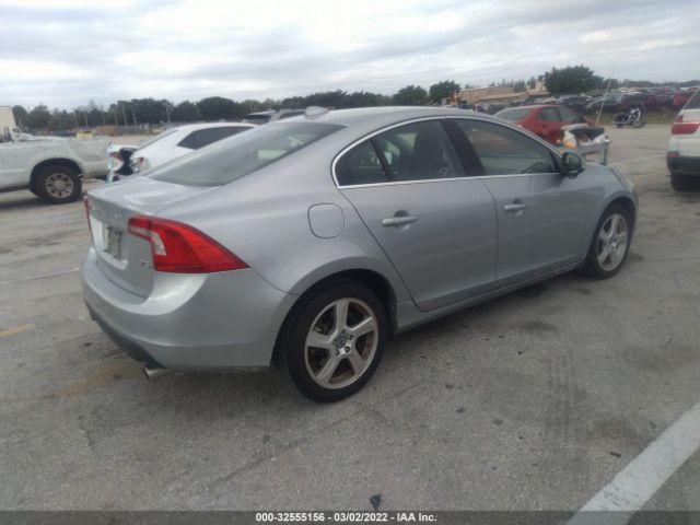 Photo 3 VIN: YV1612FS5D2207192 - VOLVO S60 