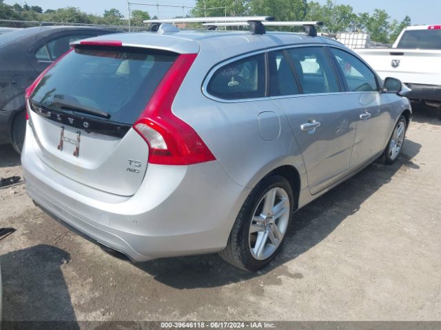 Photo 3 VIN: YV1612SC1F1189779 - VOLVO V60 