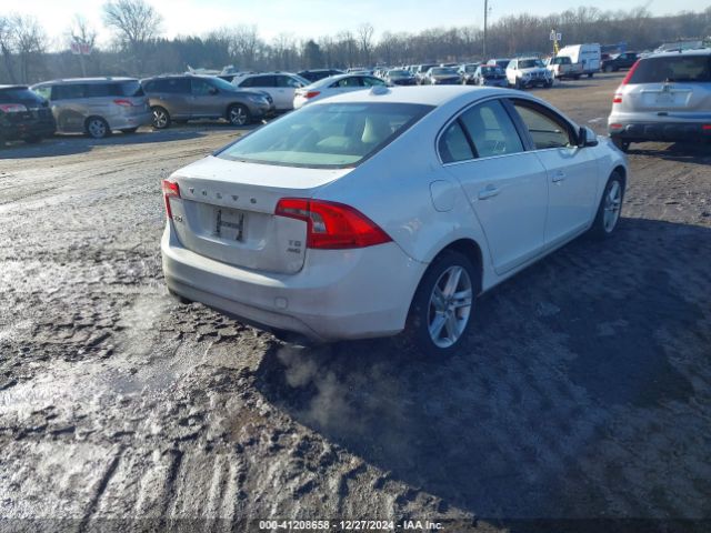 Photo 3 VIN: YV1612TB8F1317957 - VOLVO S60 