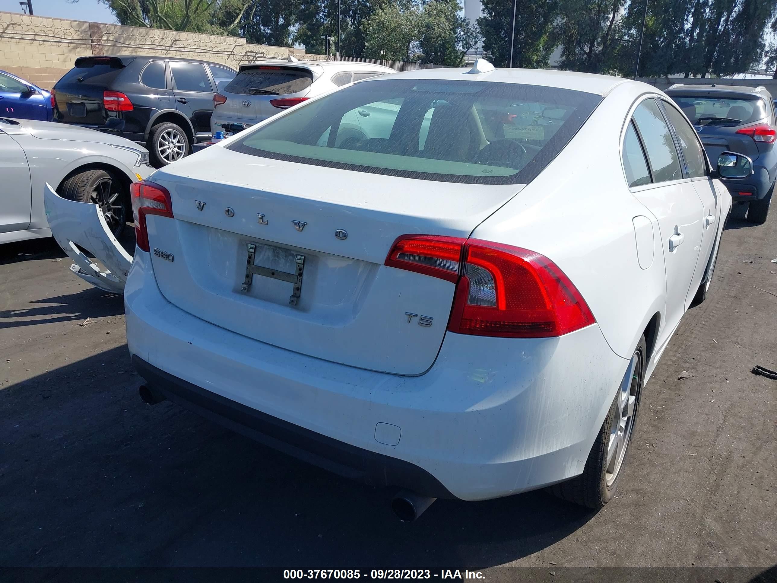 Photo 3 VIN: YV1622FS0C2139380 - VOLVO S60 