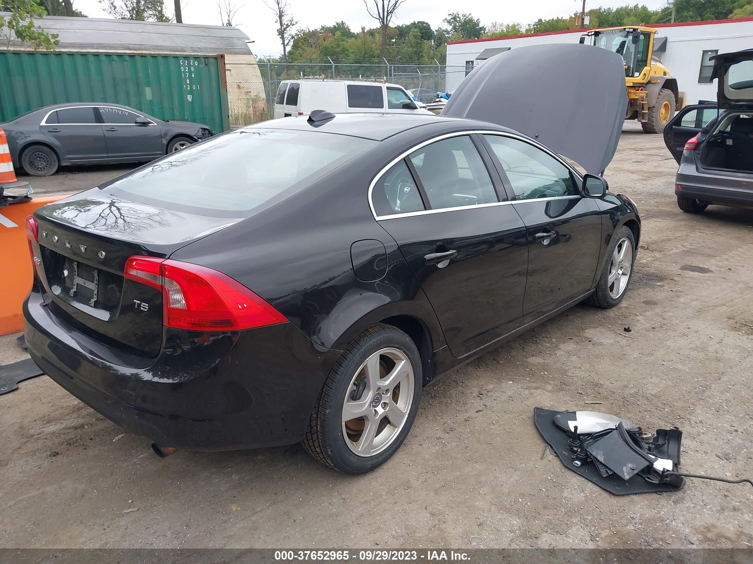 Photo 3 VIN: YV1622FS3C2032730 - VOLVO S60 