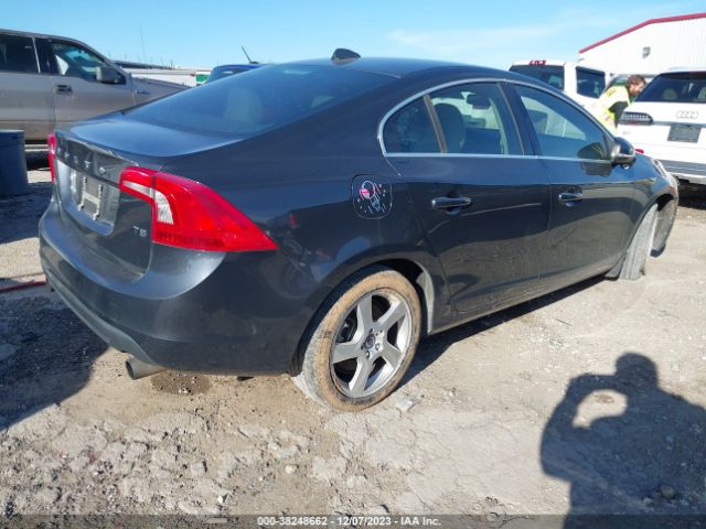 Photo 3 VIN: YV1622FS4C2102834 - VOLVO S60 