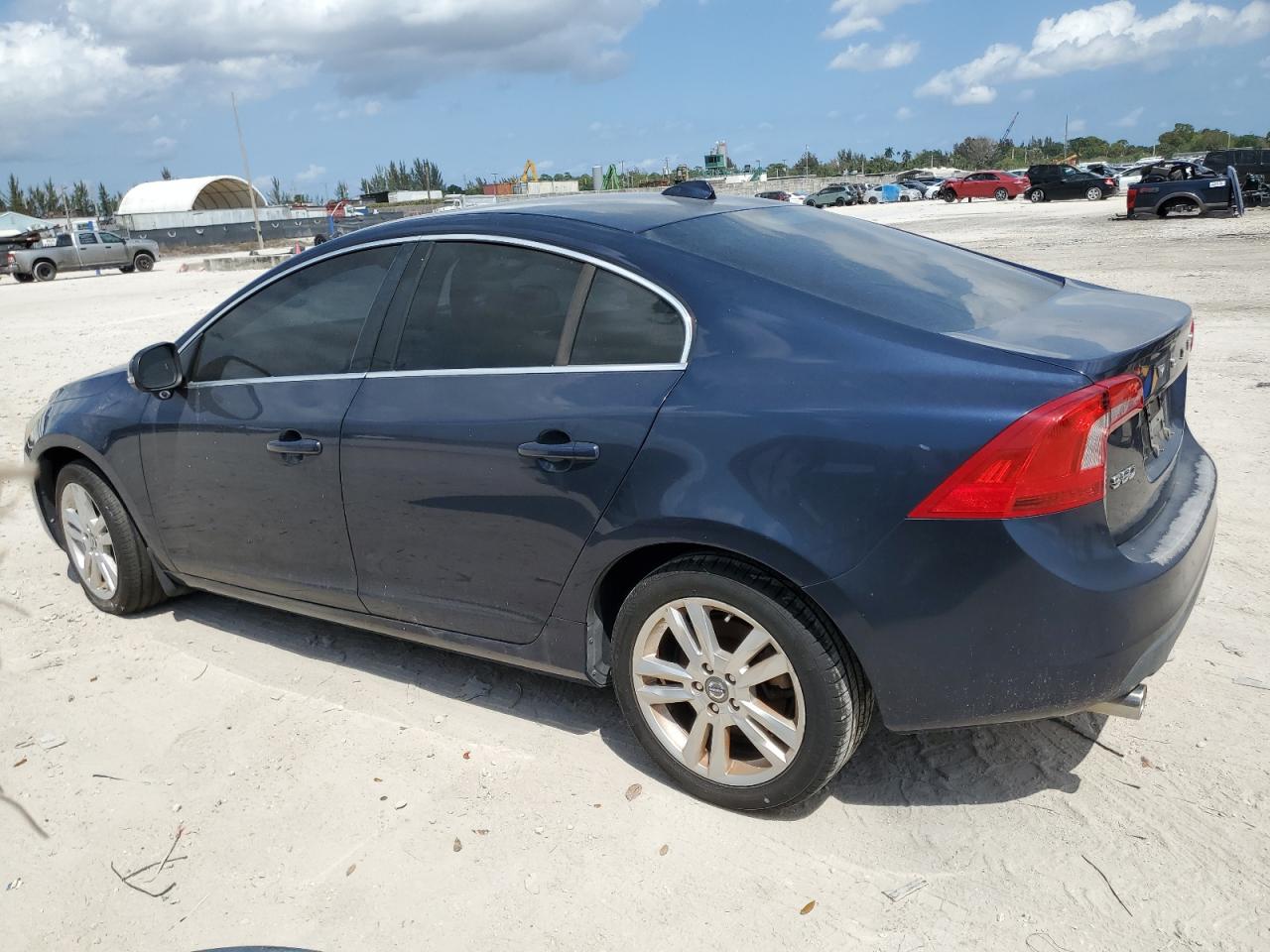 Photo 1 VIN: YV1622FS4C2121285 - VOLVO S60 