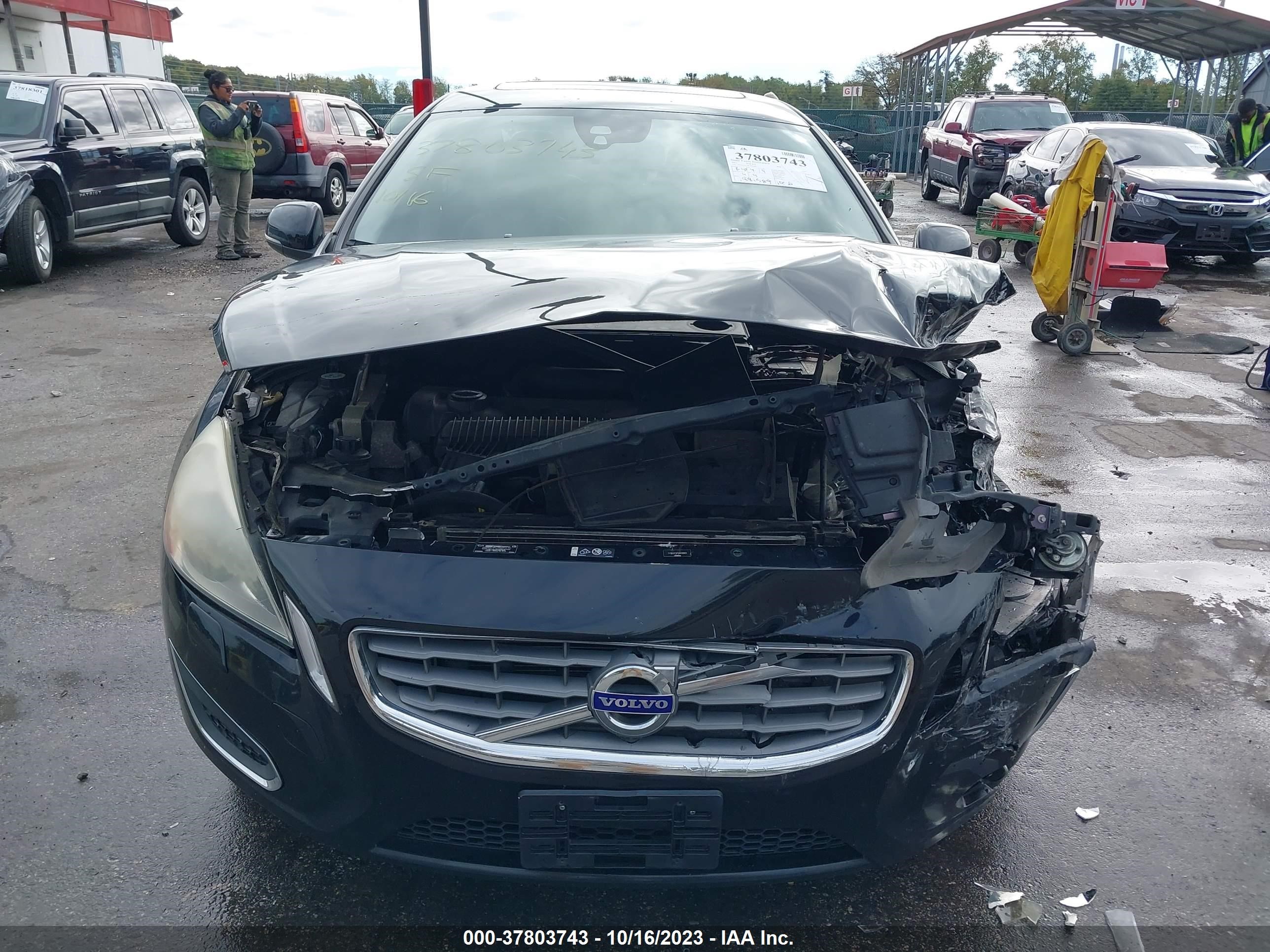 Photo 11 VIN: YV1622FS7C2036683 - VOLVO S60 