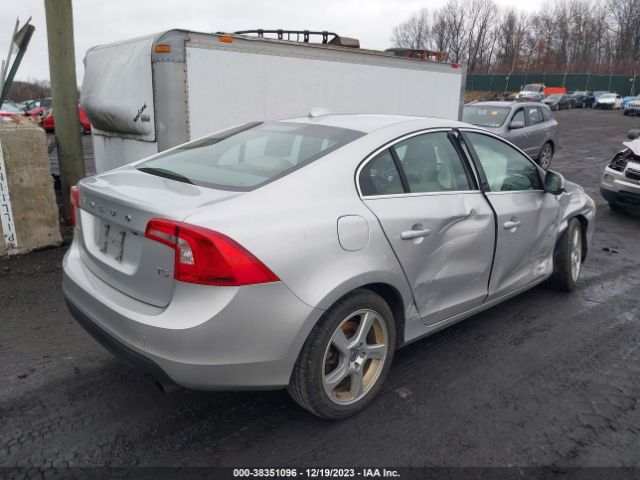 Photo 3 VIN: YV1622FS8C2045053 - VOLVO S60 