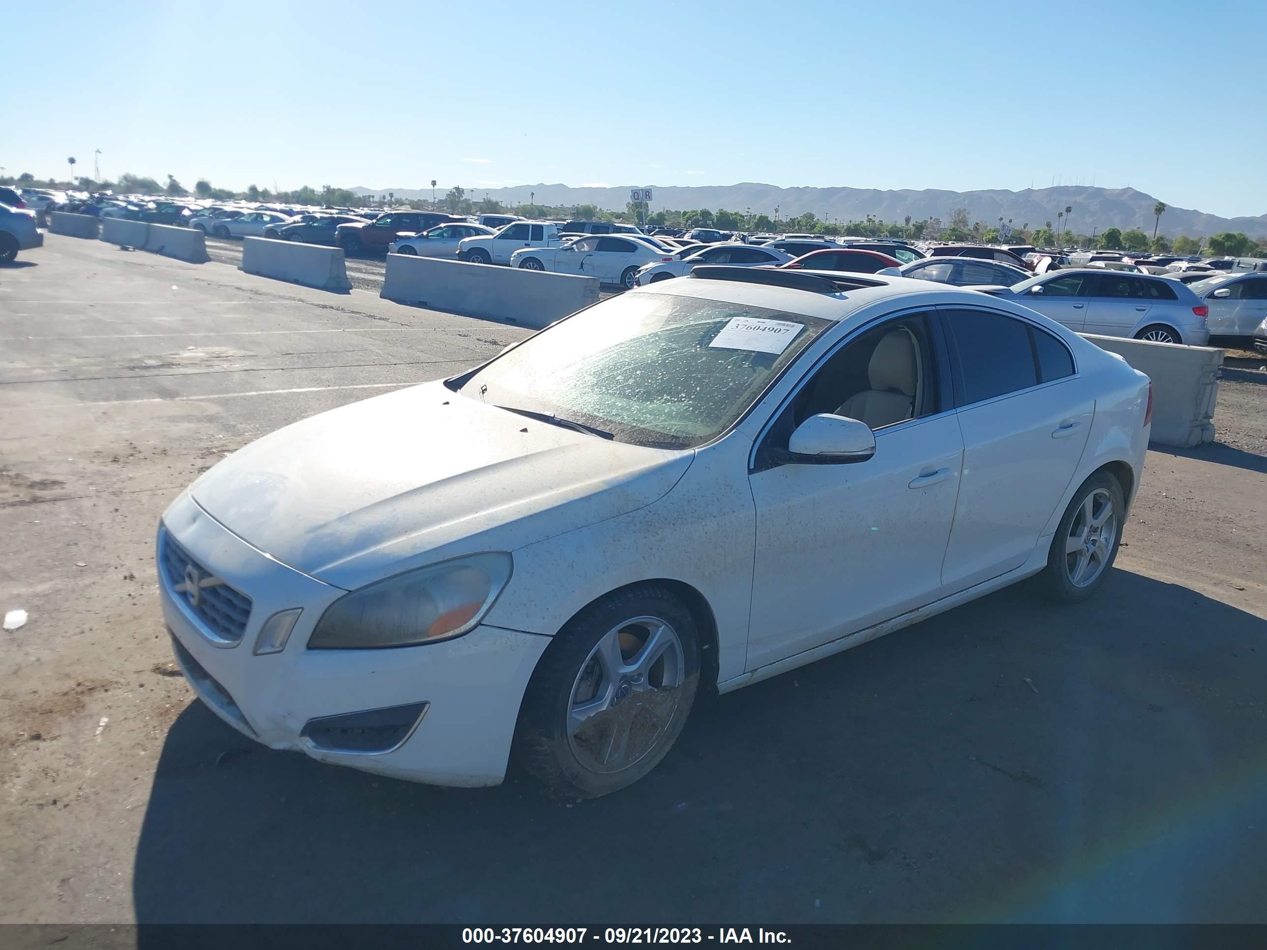 Photo 1 VIN: YV1622FS8C2131379 - VOLVO S60 