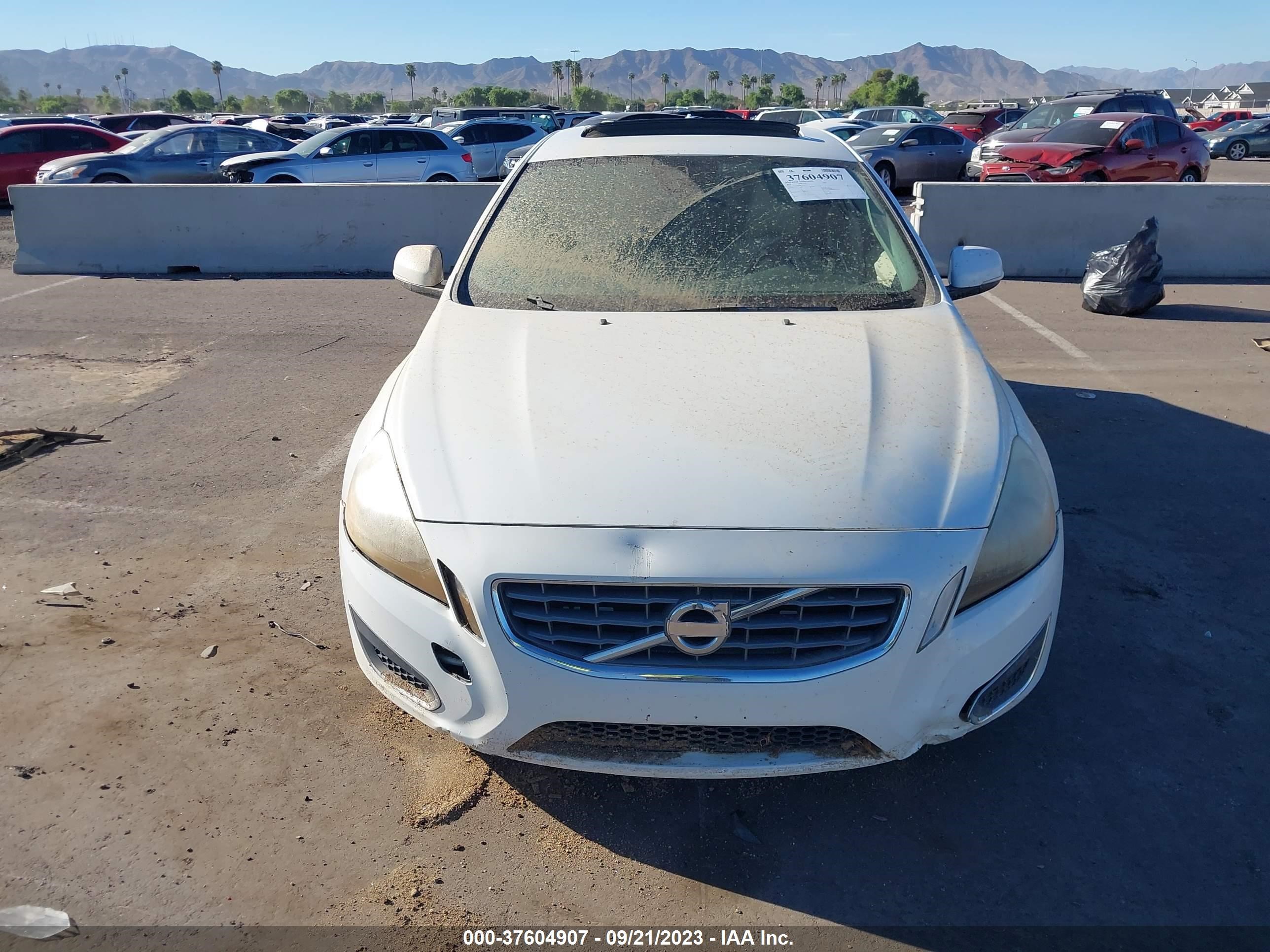 Photo 11 VIN: YV1622FS8C2131379 - VOLVO S60 