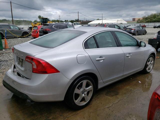 Photo 2 VIN: YV1622FS8C2132127 - VOLVO S60 T5 