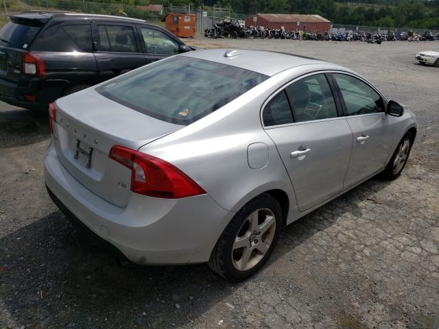 Photo 3 VIN: YV1622FS9C2053890 - VOLVO S60 T5 