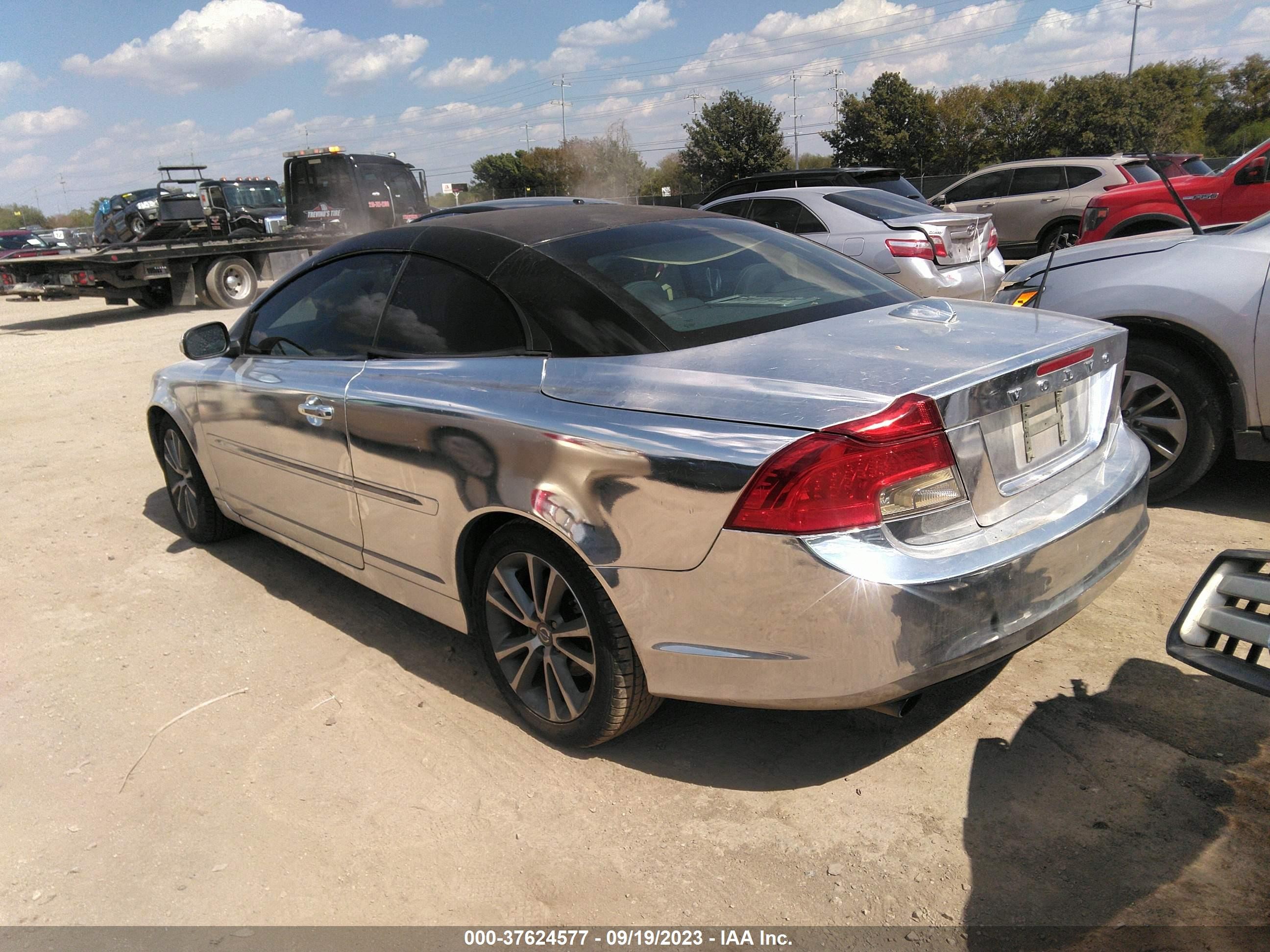 Photo 2 VIN: YV1672MC0DJ142137 - VOLVO C70 