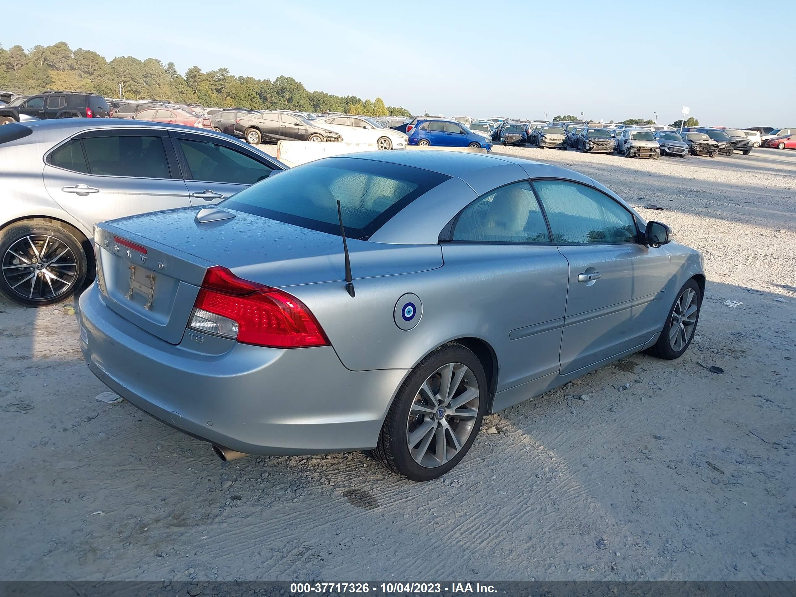 Photo 3 VIN: YV1672MC3BJ116225 - VOLVO C70 